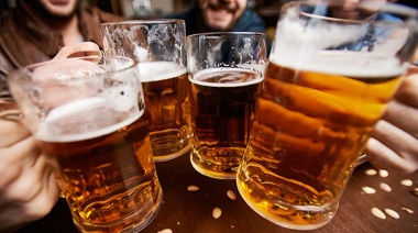 Bares, restaurantes y boliches en la mira