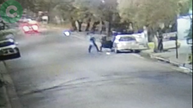 Video: Así robaban el auto en la zona del Parque de la Salud