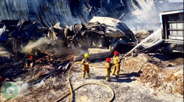 Bomberos de Cañuelas colaboraron con un voraz incendio en Spegazzini