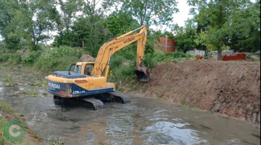 Realizan limpieza estructural y dragado de arroyos