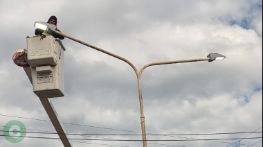 Cambio de luminarias en Vicente Casares