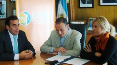 El Intendente Arrieta firmó el convenio para la implementación del programa Tu Manzana recicla
