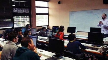 Universidad de Lomas de Zamora: Llega a Cañuleas con dos Carreras de la Facultad de Ciencias sociales