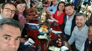 En campaña, Peña hizo timbreo en Cañuelas y eligió la 