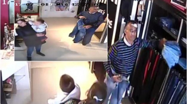Robaron más de 10 jeans cargando un bebé en sus brazos