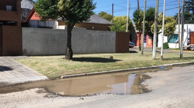 Reclamo por un pozo cerca del Hospital