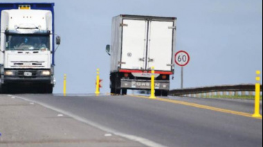 Se colocó una barrera de postes flexibles en la autopista Ezeiza Cañuelas