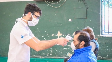 Operativo de vacunación en el Club Juventud