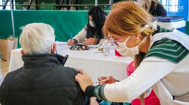 Operativo de vacunación en el Club Juventud