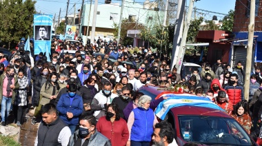 Multitudinaria despedida del padre Bachi