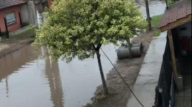 La obra de asfalto se convirtió en una laguna artificial 