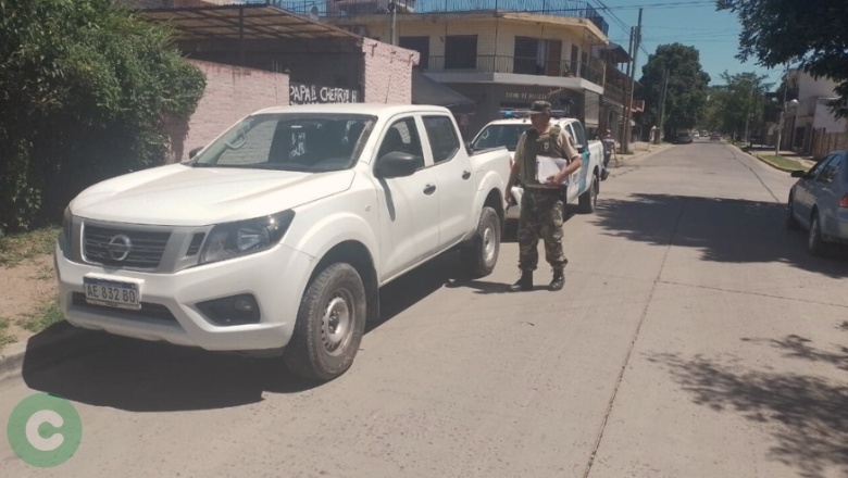 Recuperan camioneta robada en zona rural