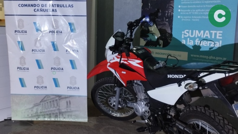 UN DETENIDO Y UNA MOTO RECUPERADA