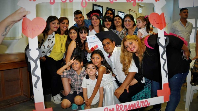 Nuevos egresados de la Escuela de Enfermería