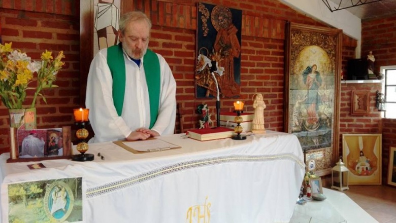 Homenaje al Padre Ale