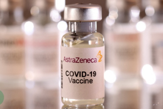 Retiran del mercado la vacuna Oxford-AstraZeneca contra el Covid