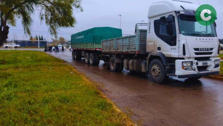 CHOQUE ENTRE UNA MOTO Y UN CAMION EN LA RUTA 205