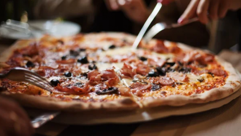 ¿Cuánto nos cuesta la "Pizza con amigos"?