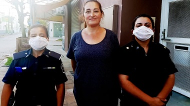 Vecinos solidarios: Fabrican barbijos para la Policía