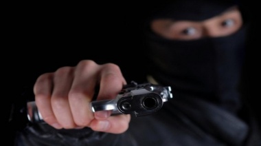Grupo comando asaltó a una pareja mientras dormía
