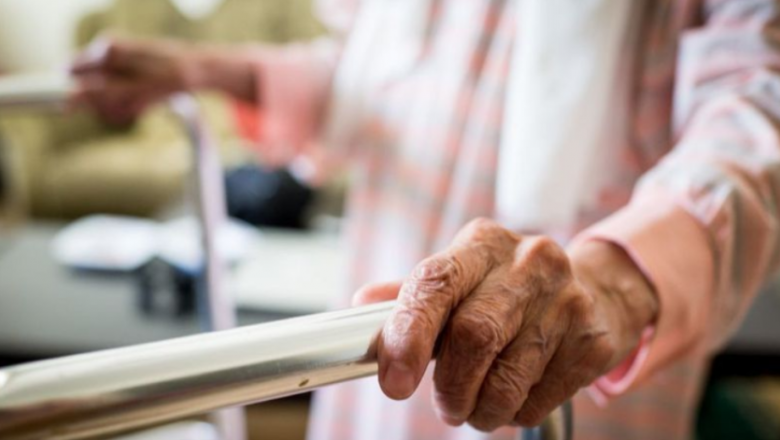 Se van recuperando los ancianos del Hogar San José