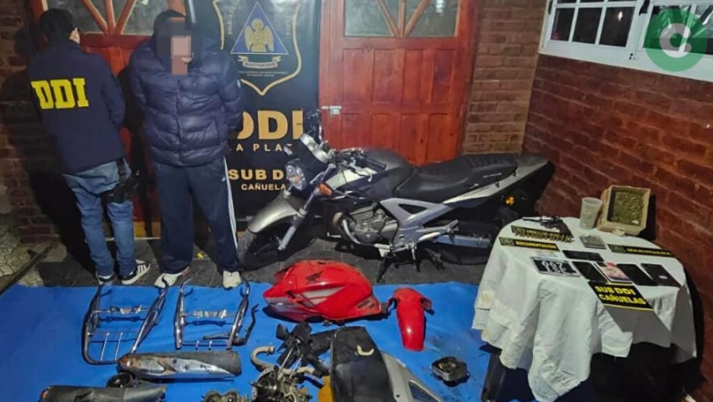 Encuentran moto robada en Los Pozos durante una serie de allanamientos en La Matanza