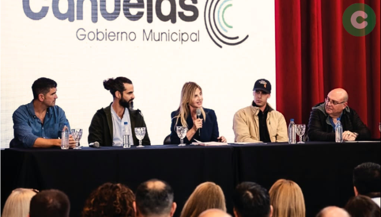 Firma de convenios orientados al trabajo y desarrollo