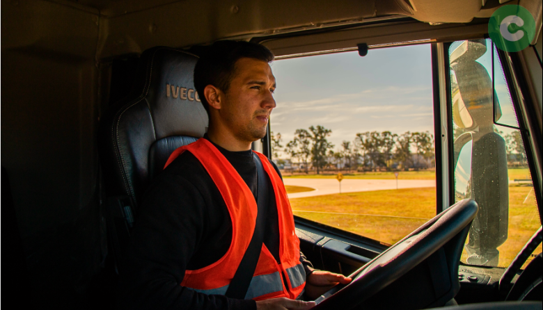 Anotate en el curso de Conducción Profesional Inicial