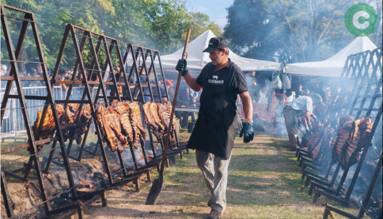 Más de 40 mil personas visitaron Uribelarrea por "La Fiesta del costillar criollo"