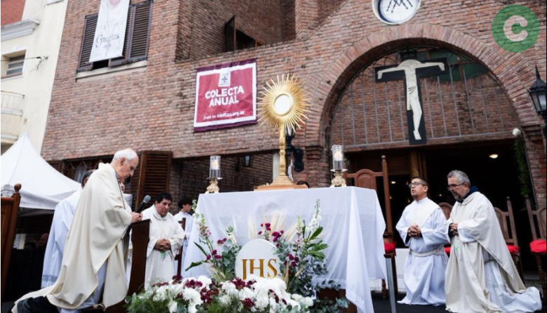 Celebración de Corpus Christi en Cañuelas