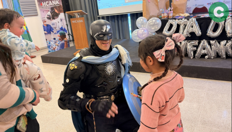 “El Argentino” visitó a los niños del Hospital Regional