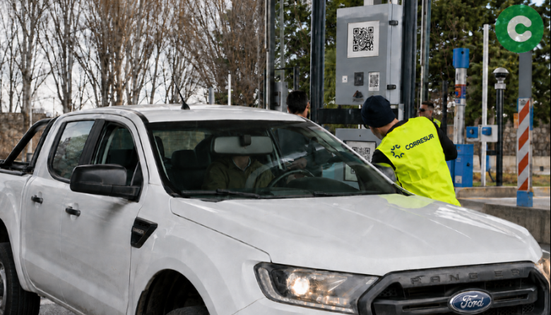 Ya funcionan los tótems de pago electrónico en las estaciones de peaje