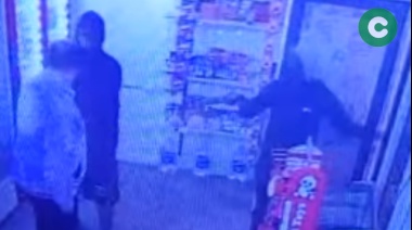 Robo en un Kiosco: Delincuentes armados se llevaron 90mil pesos y golosinas