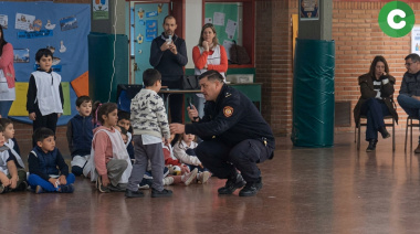 Capacitación y simulacro en escuela primaria