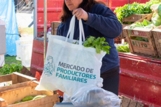 El Mercado de Productores Familiares llega al Parque de la Salud