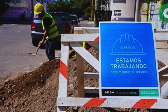 Rotura de cañería principal afectó el servicio de agua en el centro de Cañuelas