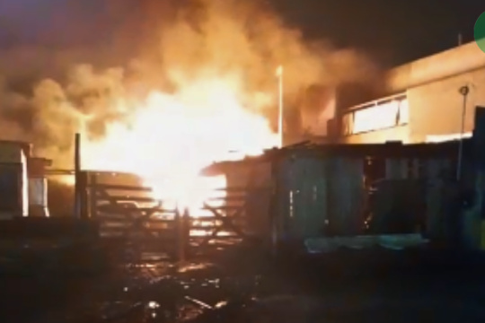 Barrio Libertad: Incendio en un local, un hombre baleado y ocho detenidos