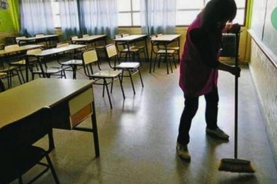 Acto público de Auxiliares