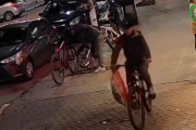 Robó una bicicleta y quedó registrado por las cámaras