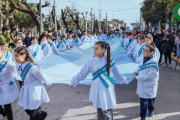 Mas de 1500 estudiantes prometieron lealtad a la bandera