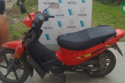 Tienen 14 y 15 años, robaron una moto y quedaron detenidos